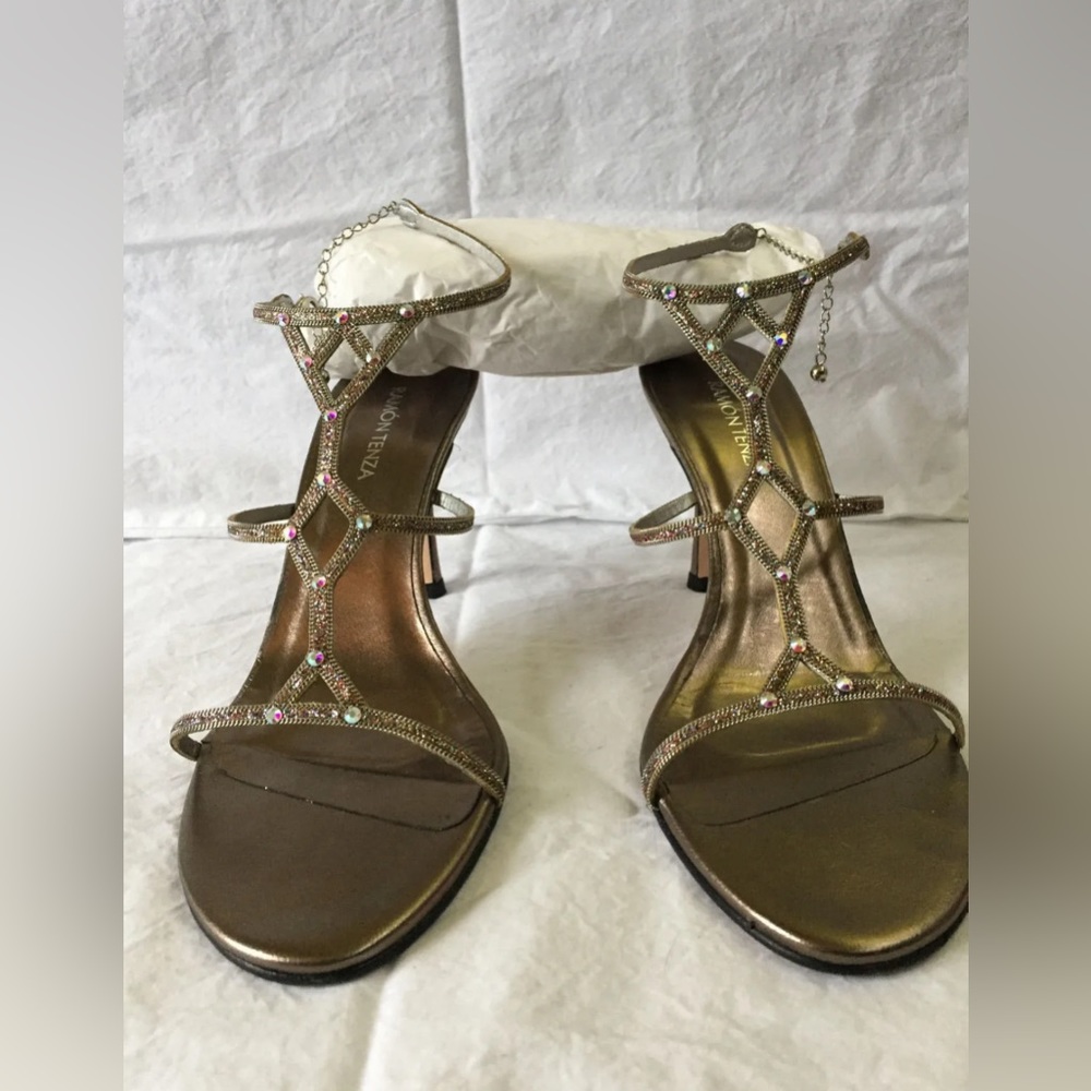 RAMON TENZA "Mariana" Silver Crystal Strappy Heels Sz 7.5 Stunning